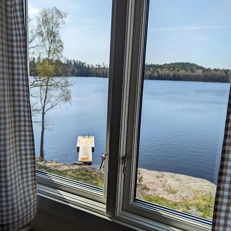 Varhaga Vandrarhem Sjuntorp Экстерьер фото