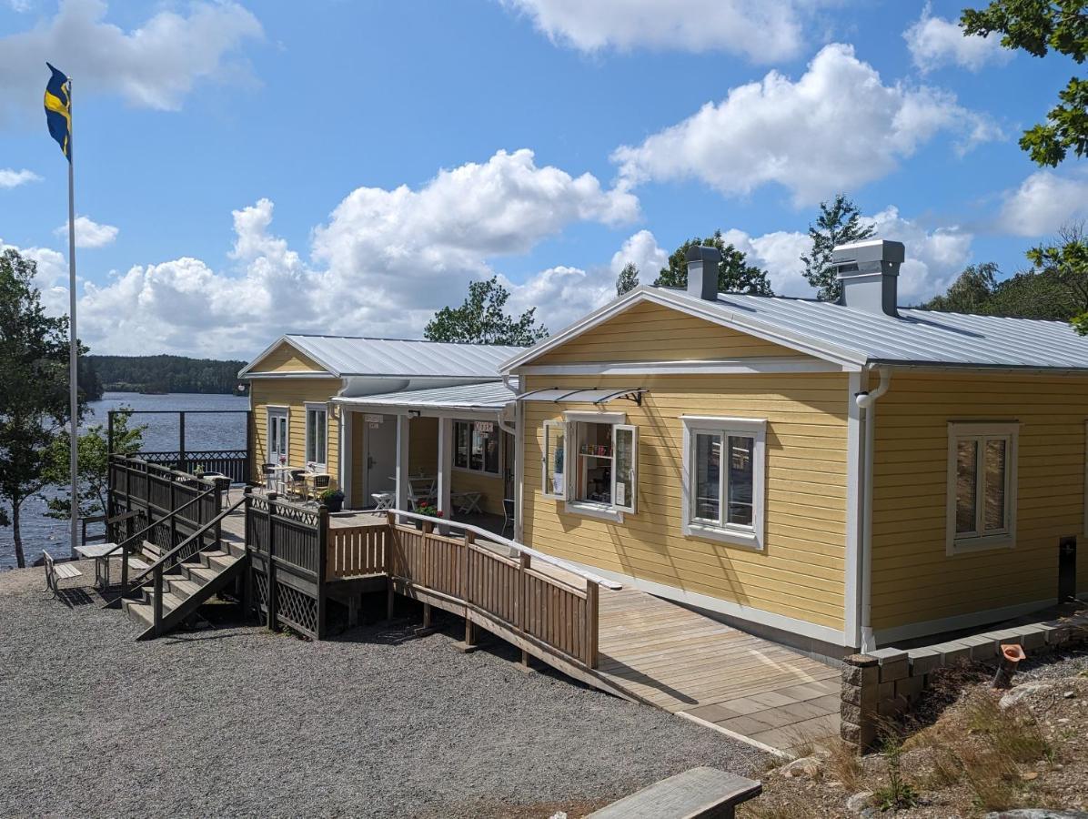 Varhaga Vandrarhem Sjuntorp Экстерьер фото